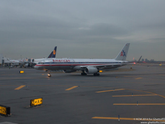 American Airlines Boeing 757-200 - Image GhettoIFE