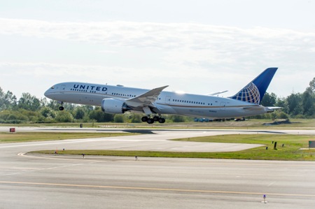 United Airlines 787-9 CAL #181 ZB167