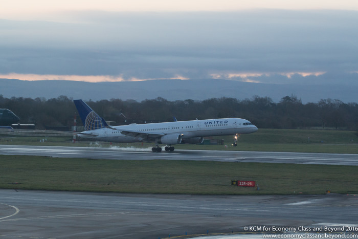 Manchester Airport - British Airways Lounge - Spotting - United Airlines Boeing 757