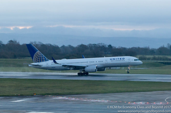 United Airlines Boeing 757-200 landing at Manchester Airport - Image, Economy Class and Beyond