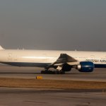 British Airways Boeing 777-200ER at Chicago -Image, GhettoIFE