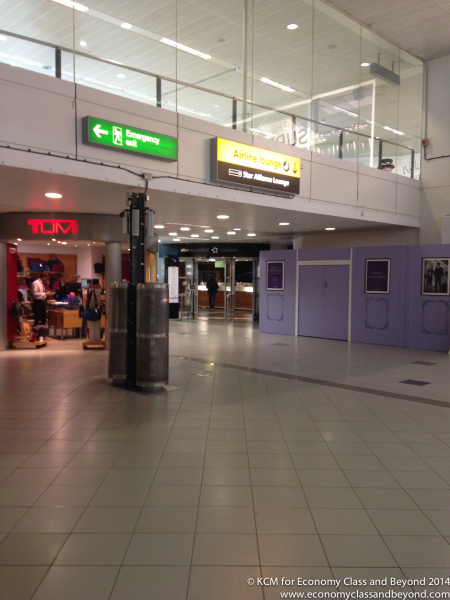 Heathrow T1 - Star Alliance Lounge Entrance (Rather Quiet)