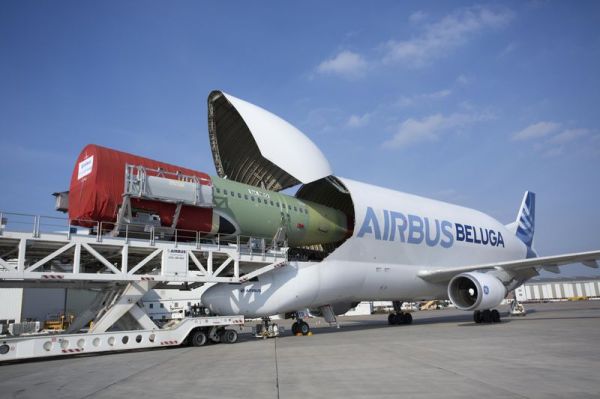 MSN 6101 First NEO fuselage loading into Beluga from HAM to TLS, Image - Airbus