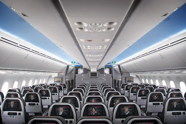 American airlines 787 main cabin interior