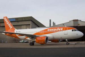 EASYJET NEW PLANE LIVERY