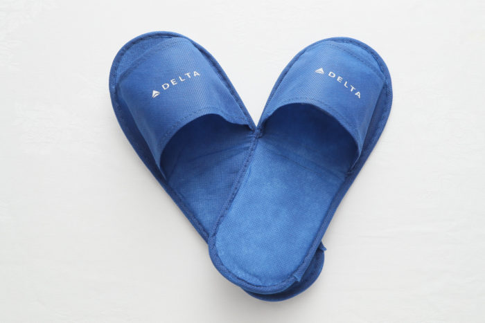 slippers on Japan-US flights delta 