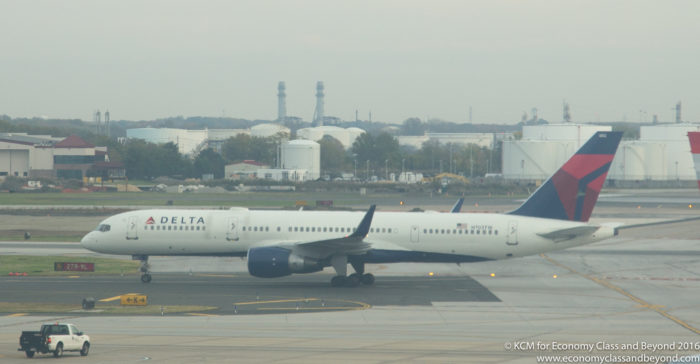 Delta Air Lines Boeing 757-200 at Philadelphia, Image - Economy Class and Beyond