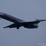 American Airlines mcdonnell douglas MD-80 approaching Chicago O'Hare International Airport