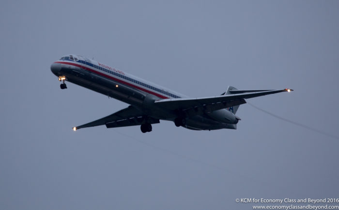 American Airlines McDonnell Douglas MD-80 approaching Chicago O'Hare International Airport