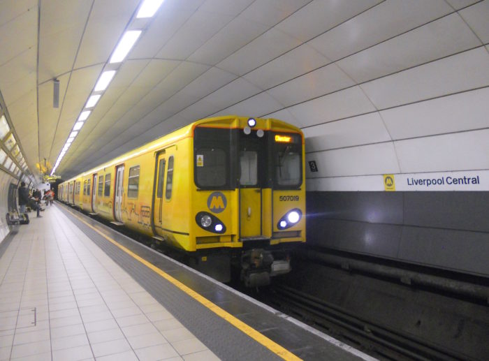 Merseyrail Class 507 507019_Liverpool_Central