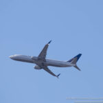 United Airlines Boeing 737-900ER Climbing out of Chicago O'Hare - Image, Economy Class and Beyond