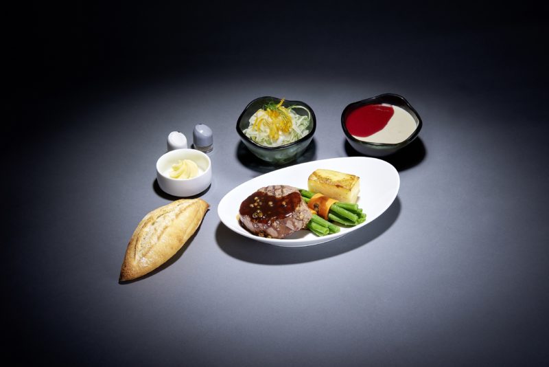 Lufthansa a la carte dining - Image, Lufthansa Group