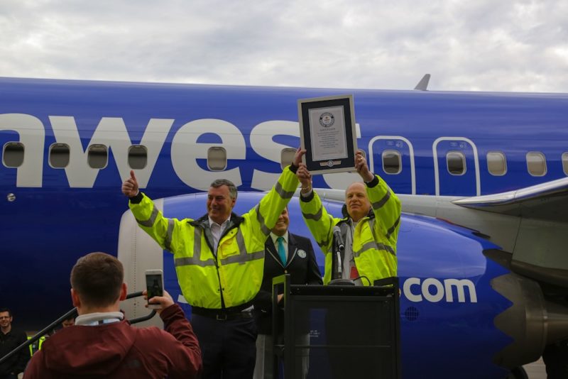 Boeing reciving a Guinuess World Record celebrating the 10,000th 737 coming off the production line 