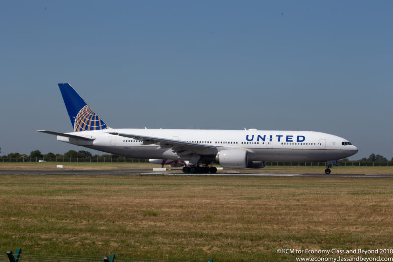 United Boeing 777-200. taking off again