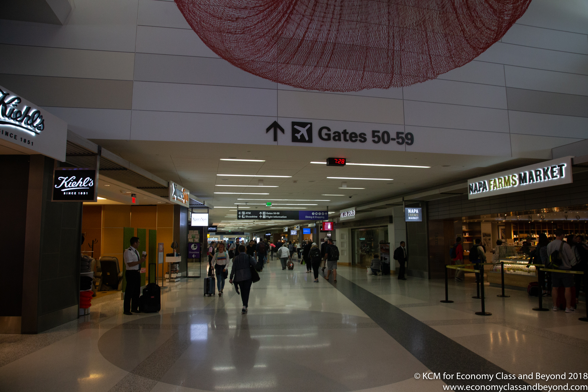San Francisco Airport Coffee Shops - Terminal 3 Boarding Area E San