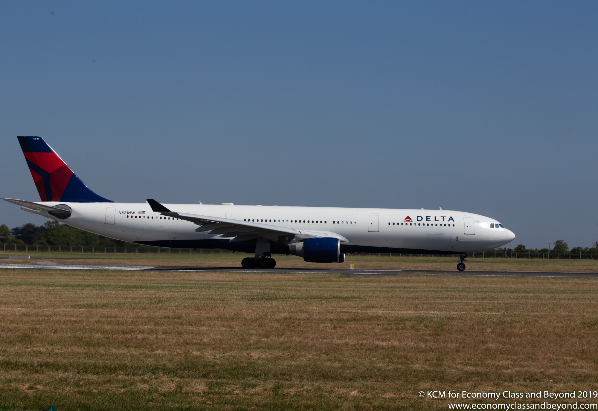Delta Air Lines Airbus A330-300 preparing to depart Dublin - Image, Economy Class and Beyond
