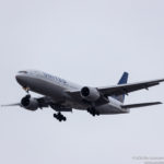 United Airlines Boeing 777-200ER on final approach to Chicago O'Hare International - Image, Economy Class and Beyond