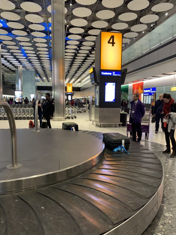 a baggage carousel in a airport