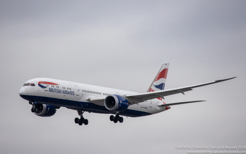 British Airways Boeing 787-9 Dreamliner approaching Heathrow - Image, Economy Clas and Beyond
