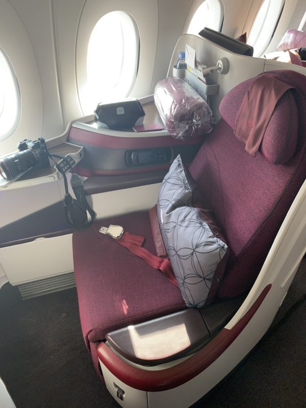 SNAPSHOT: Qatar Airways 302 Helsinki to Doha - Business Class - Economy ...