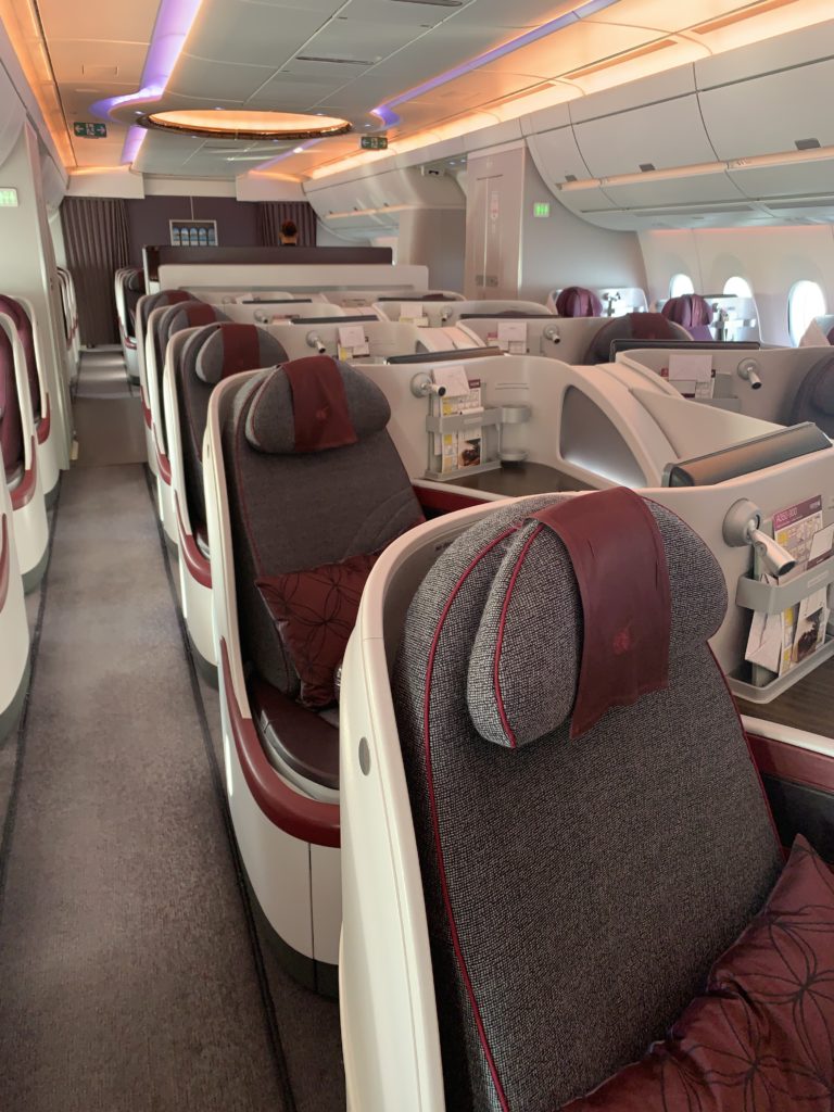 SNAPSHOT: Qatar Airways 302 Helsinki to Doha - Business Class - Economy ...