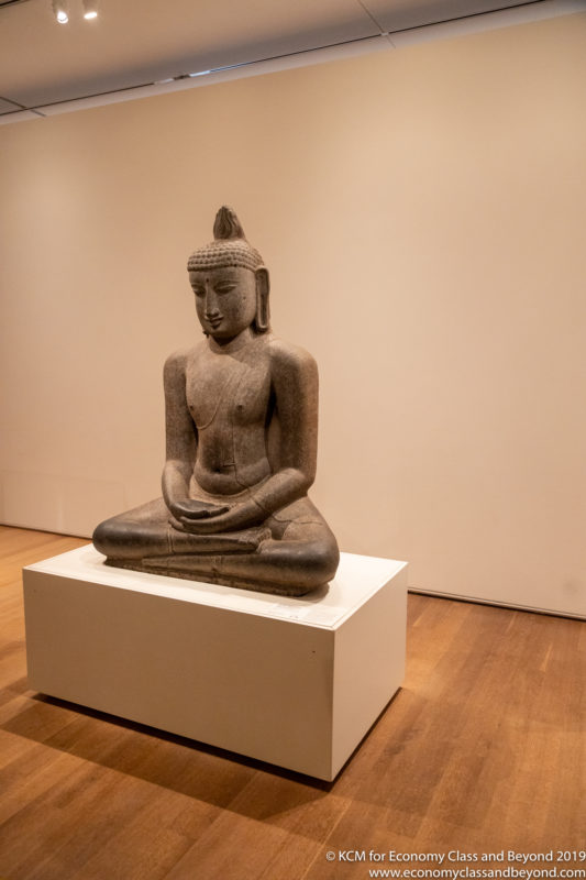 a statue of a seated buddha
