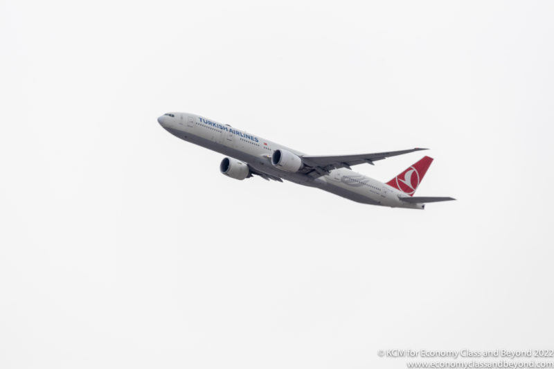 Turkish Airlines Boeing 777-300ER departing O'Hare