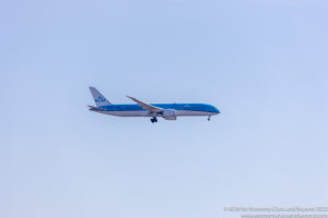 KLM Boeing 787-9 arriving at O'Hare