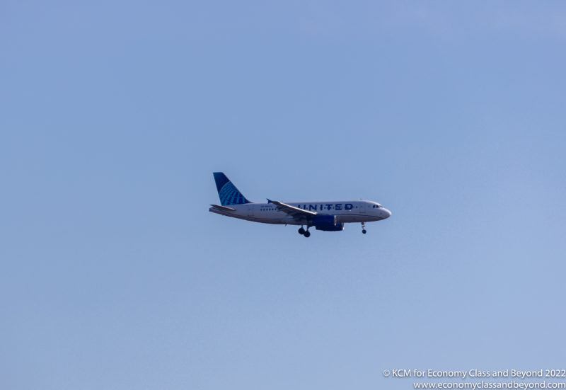 United Airbus A319 - new colours - approaching O'Hare