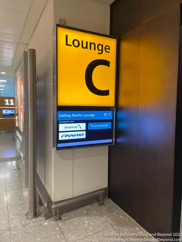 TRIP REPORT: The Cathay Pacific Lounge (Business Class), Heathrow Airport &#8211; Sweet Home, Chicago &#8211; Economy Class &amp; Beyond &#8211; Kevin Marshall IMG 8253 600x800