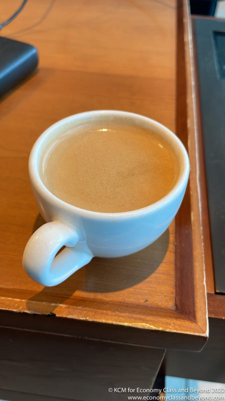 TRIP REPORT: The Cathay Pacific Lounge (Business Class), Heathrow Airport &#8211; Sweet Home, Chicago &#8211; Economy Class &amp; Beyond &#8211; Kevin Marshall IMG 8291 450x800