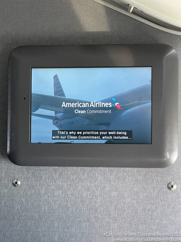 TRIP REPORT: American Airlines AA87 London Heathrow to Chicago O&#039;Hare (Main Cabin Extra) &#8211; Sweet Home, Chicago &#8211; Economy Class &amp; Beyond &#8211; Kevin Marshall IMG 8491 600x800