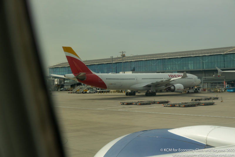 Iberia Airbus A330-300 en Londres Heathrow - imagen, clase económica y más allá