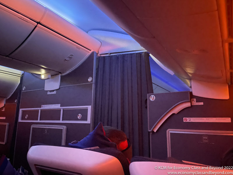 TRIP REPORT: British Airways BA296 Chicago O&#039;Hare to London Heathrow (World Traveller Plus) &#8211; Sweet Home Chicago &#8211; Economy Class &amp; Beyond &#8211; Kevin Marshall IMG 0952 800x600