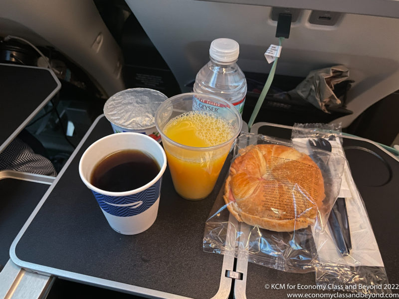 TRIP REPORT: British Airways BA296 Chicago O&#039;Hare to London Heathrow (World Traveller Plus) &#8211; Sweet Home Chicago &#8211; Economy Class &amp; Beyond &#8211; Kevin Marshall IMG 0965 800x600