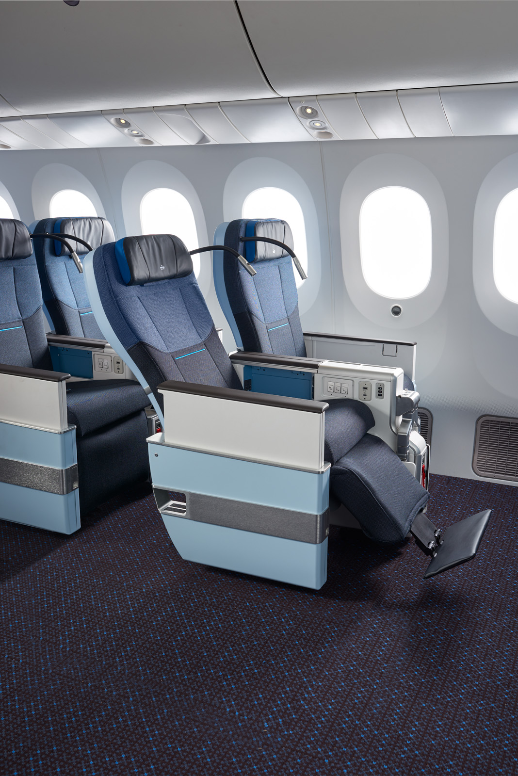 KLM selects Collins Aerospace seats for its Premium Economy Seats