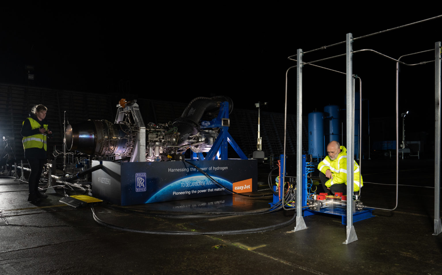 Rolls Royce and easyJet partner for an engine run using Hydrogen