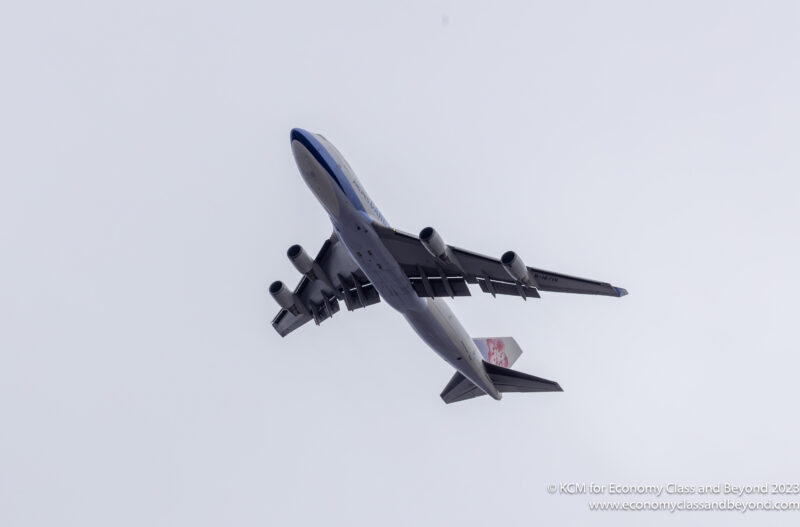 China Airlines Cargo Boeing 747-400F climbing out of Chicago O'Hare - Image, Economy Class and Beyond