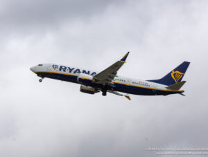 Ryanair Boeing 737-8 200 taking off from Dublin Airport