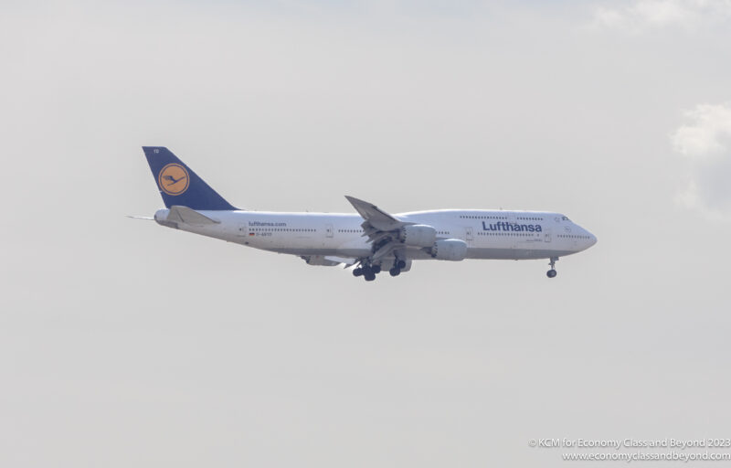 Lufthansa Boeing 747-8i on final approach to Chicago O'Hare - Image, Economy Class and Beyond