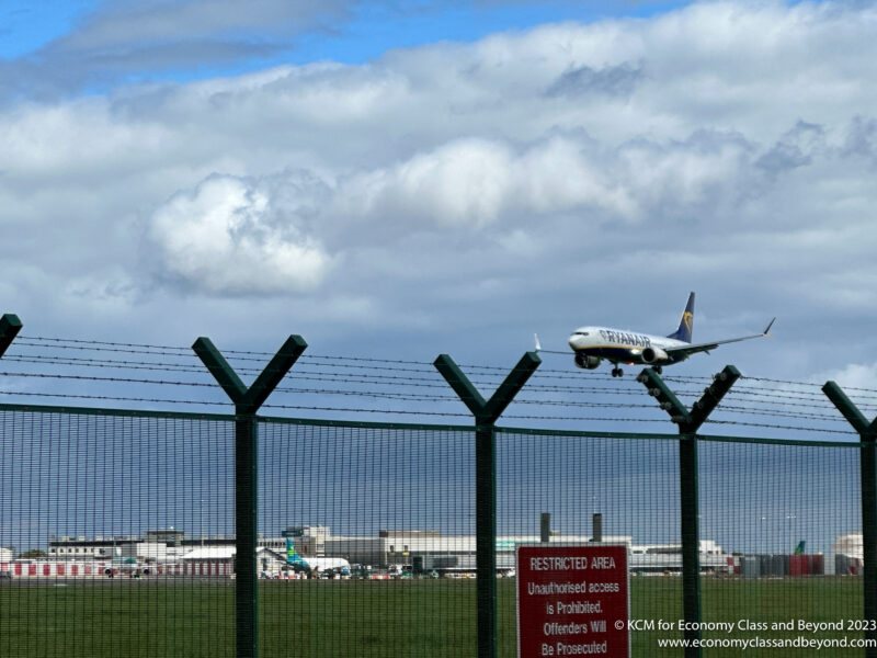 New Ryanair Boeing 737-8 200 landing at Dublin Airport