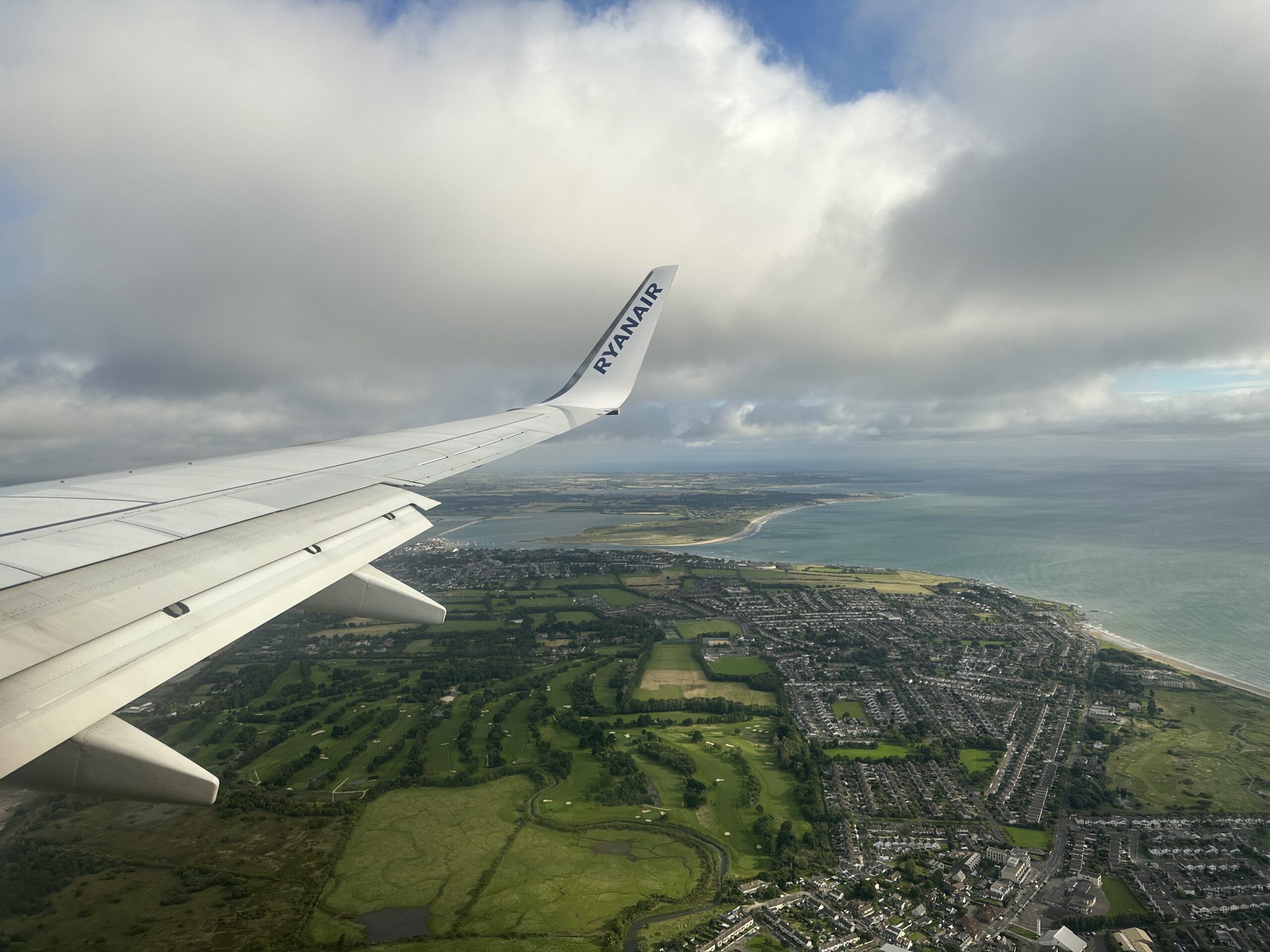SNAPSHOT Ryanair 661 Birmingham to Dublin Airport Economy Class & Beyond