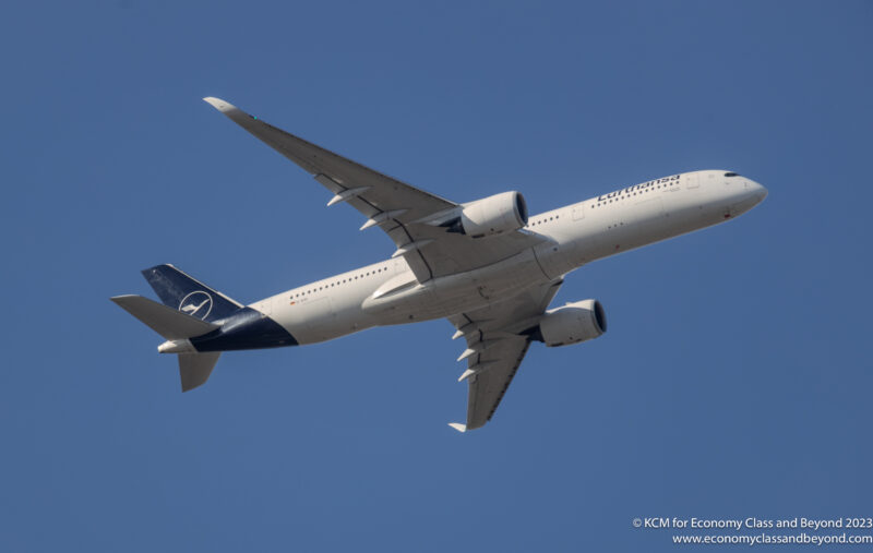 Lufthansa Airbus A350-900 climbing out of Chicago O'Hare - Image, Economy Class and Beyond