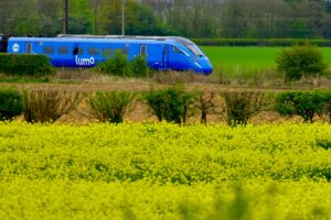 Lumo Hitachi Class 802 Train - Image, FirstGroup