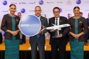 Andre Viljoen, the Managing Director, and CEO of Fiji Airways and Nat Pieper, oneworld CEO - Image, oneworld