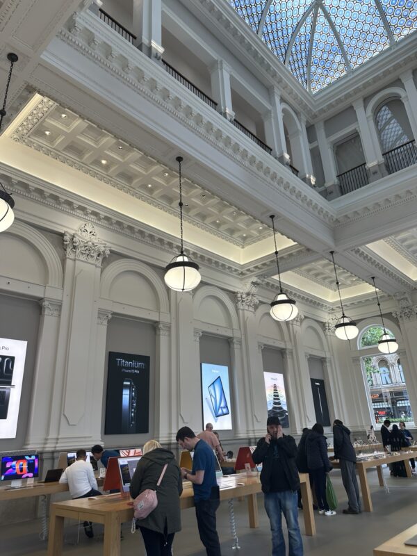 Apple Store Birmingham