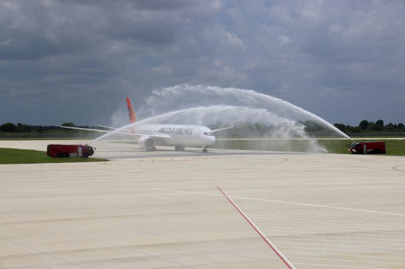 TAAG Angola Airlines First Boeing 787-9 -Image, The Boeing Company