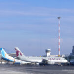 Airplane Art - Qatar Airways Airbus A320 at Bucharest Henri Coandă International Airport