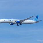 United Airlines Boeing 787-10 on finals for Chicago O'Hare International