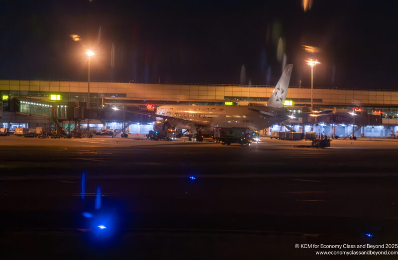 Singapore Airlines Boeing 777-300ER in Star Alliance house livery - Image, Economy Class and Beyond